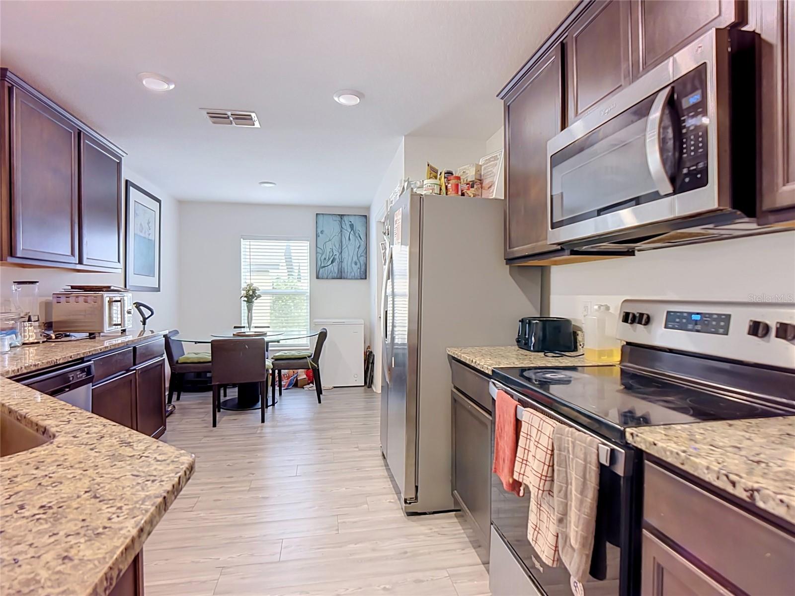 1741 Canaan Loop Property Photo 4