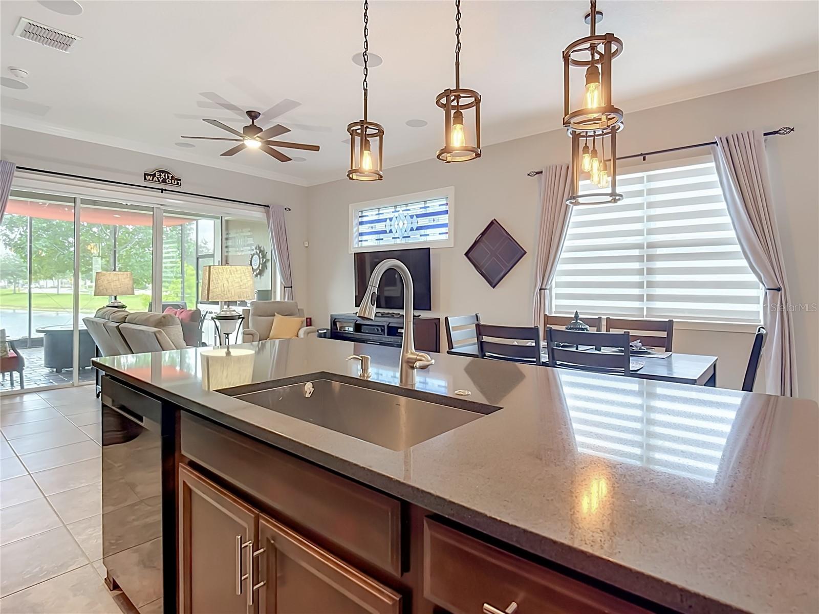 2495 Datura Loop Property Photo 9
