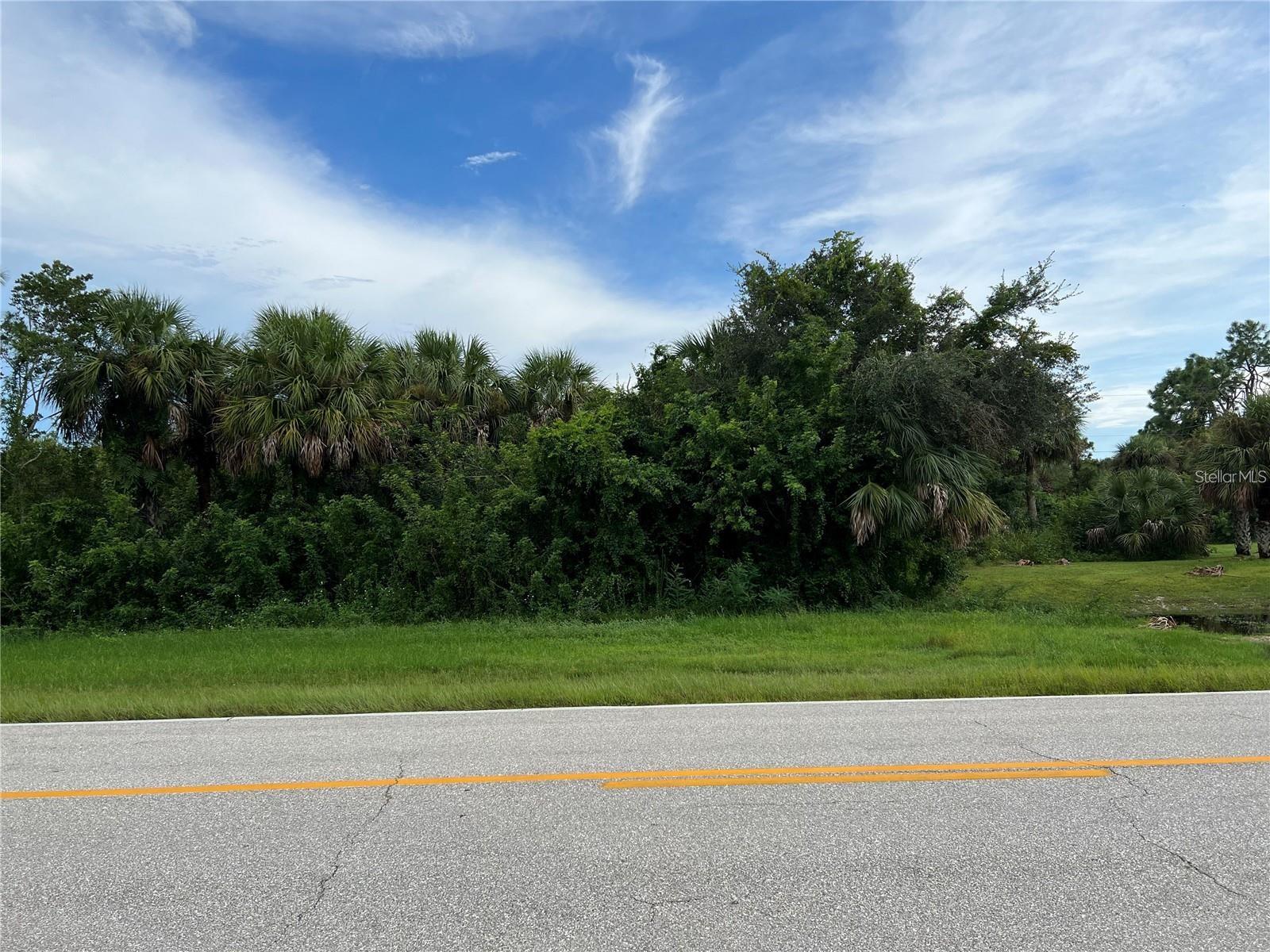 11385 Willmington Blvd Property Photo 1
