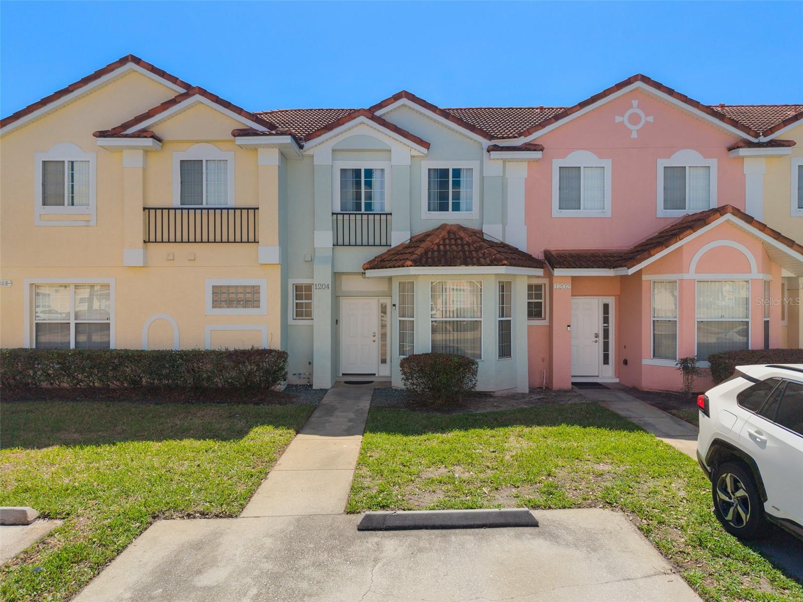 1204 S Beach Cir Property Photo 2