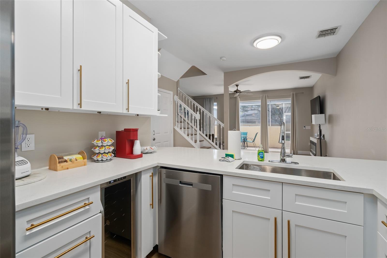 1204 S Beach Cir Property Photo 6