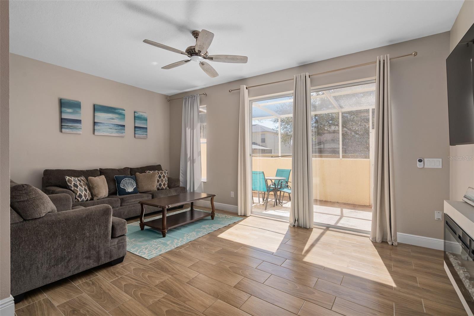 1204 S Beach Cir Property Photo 8