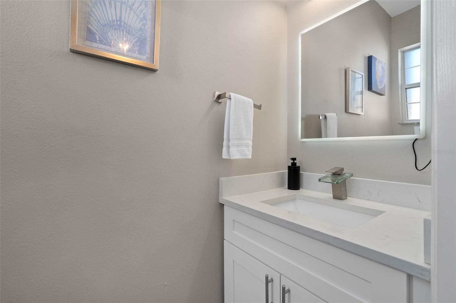 1204 S Beach Cir Property Photo 16