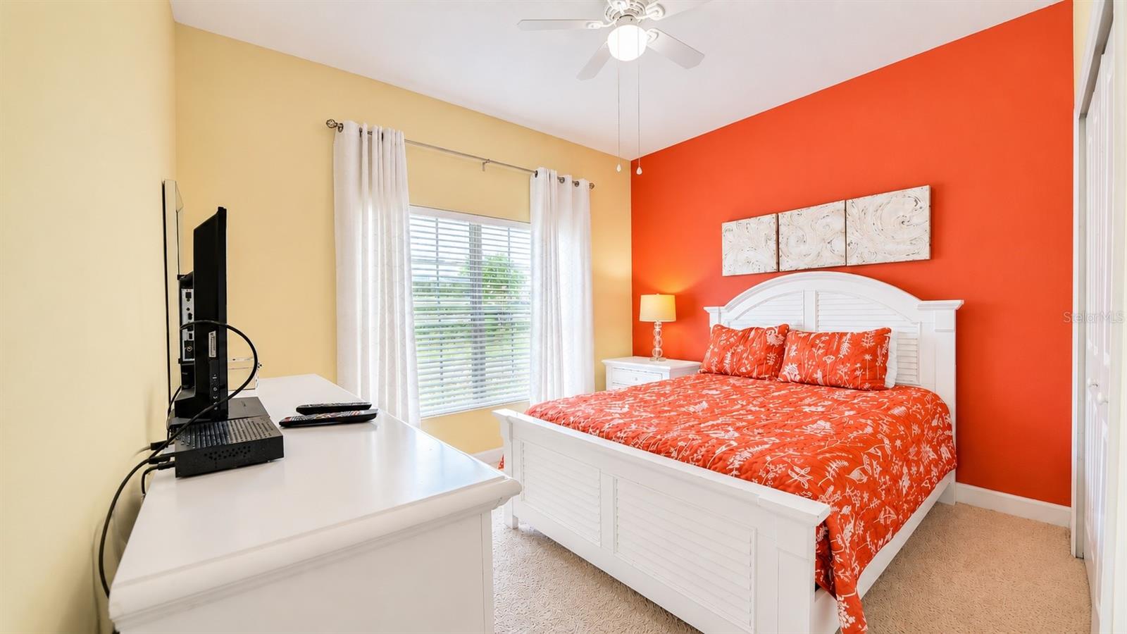 4882 Clock Tower Dr Property Photo 10