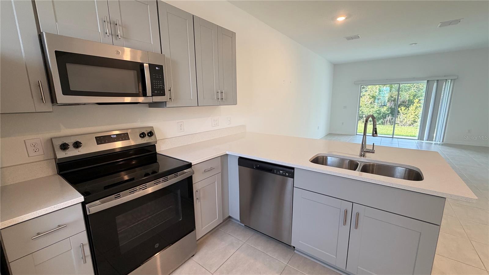 3119 Skyline Loop Property Photo 8