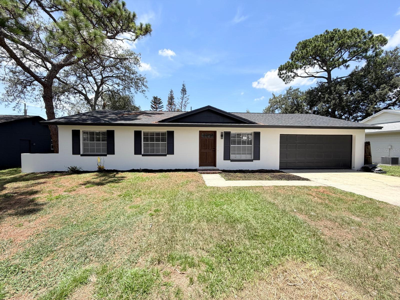 115 Meadowfield Ln Property Photo 1