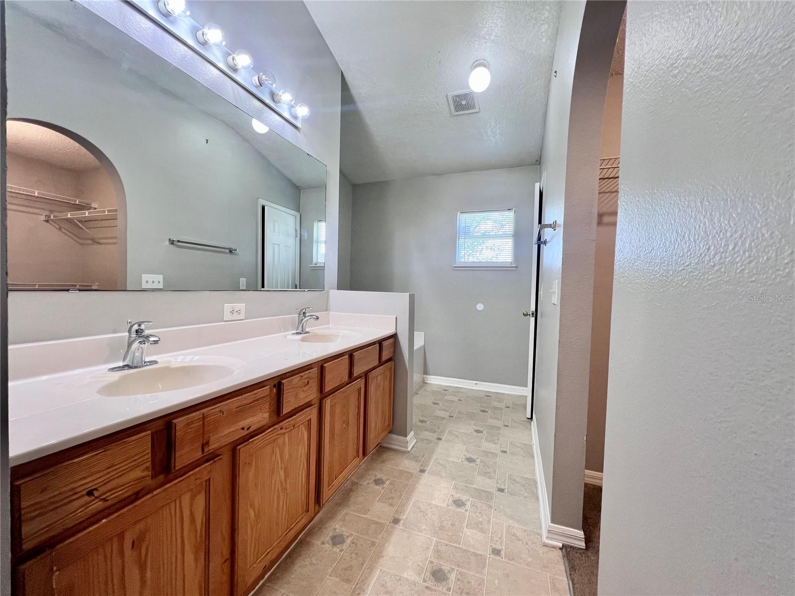 2950 Elbib Dr Property Photo 21