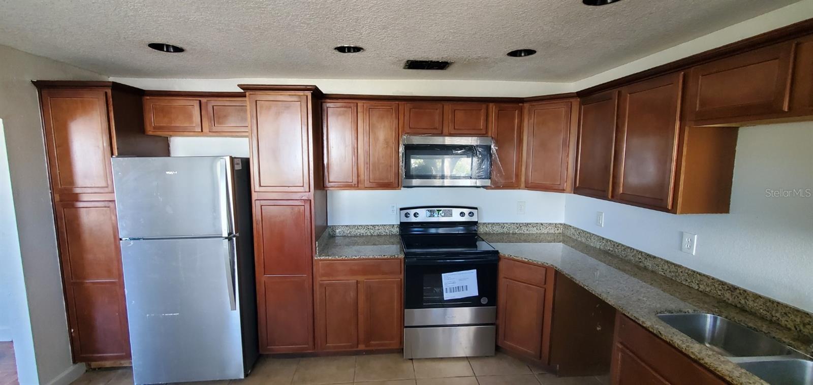 500 Massachusetts Ave Property Photo 3