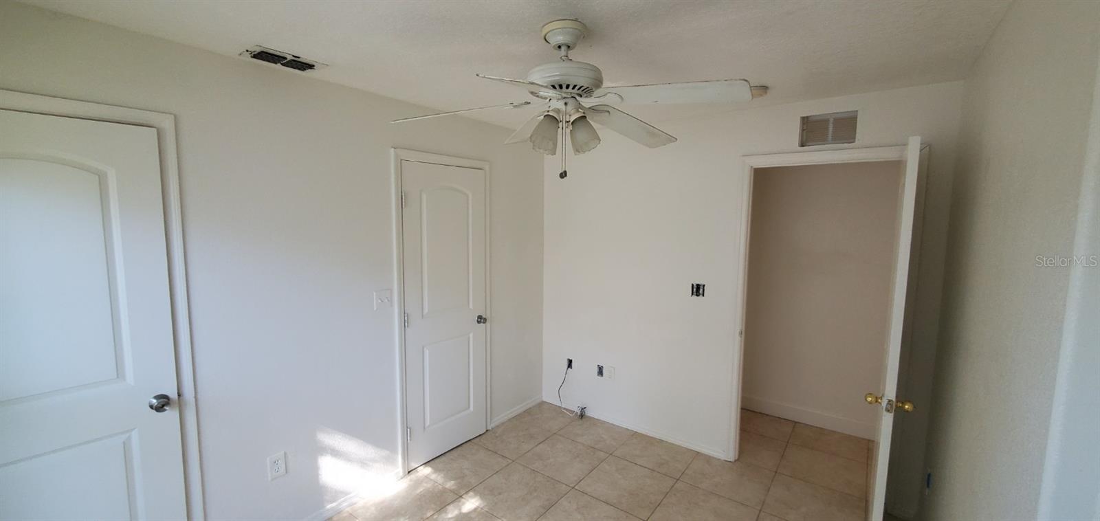 500 Massachusetts Ave Property Photo 7