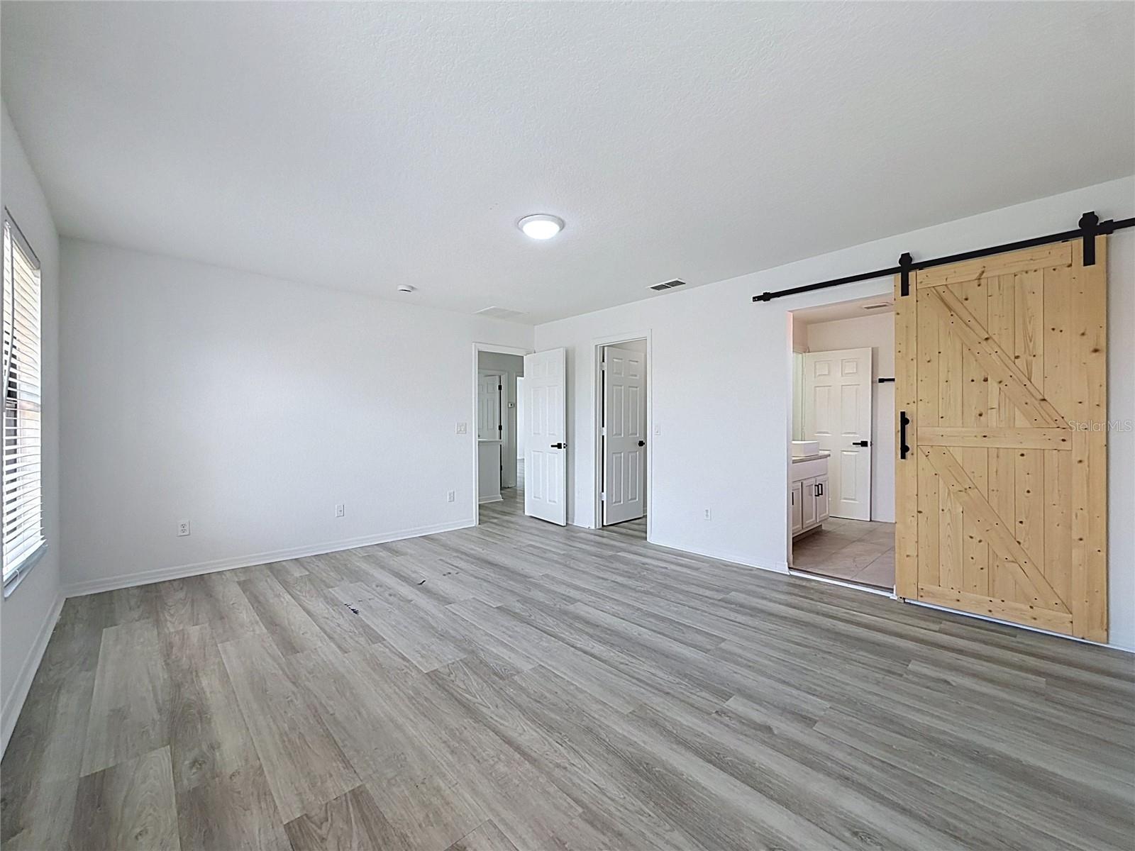 16710 Caribbean Breeze Way Property Photo 8