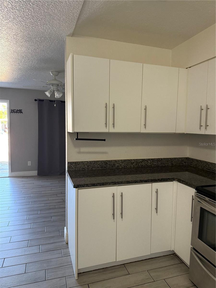 204 6th Jpv St Property Photo 14