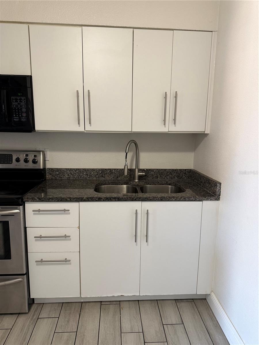 204 6th Jpv St Property Photo 16