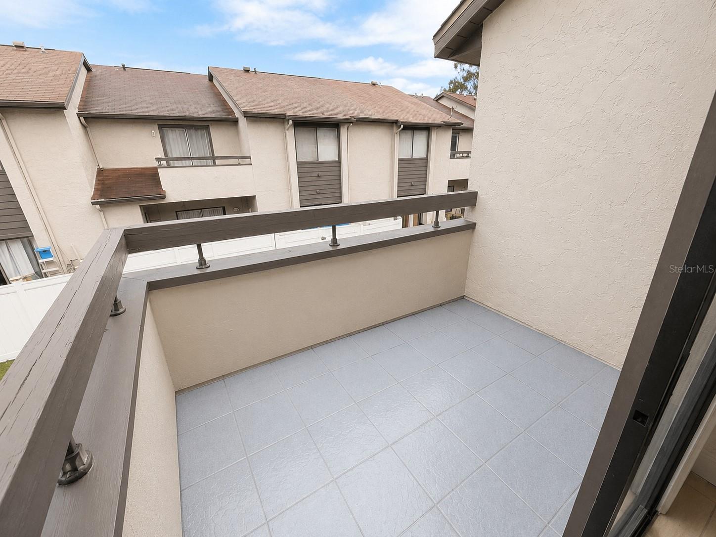 202 Eden Ln #b Property Photo 11