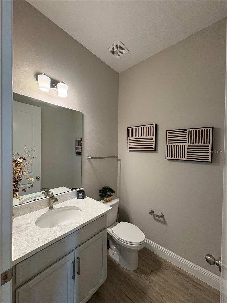 6553 Cyrils Dr Property Photo 4
