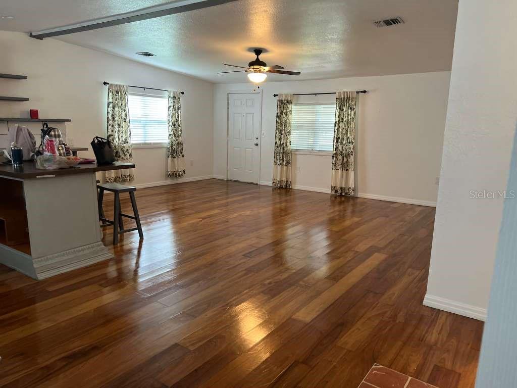170 Autunm Property Photo 7