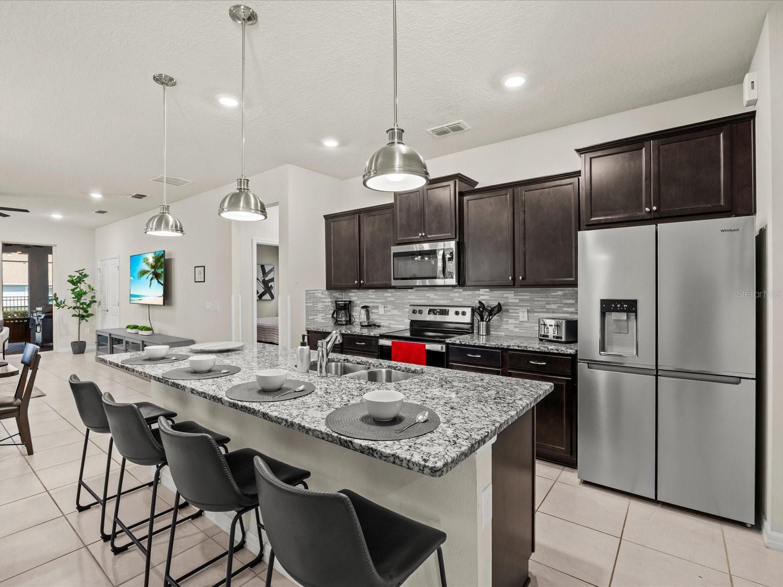 3281 Lilac Way Property Photo 4