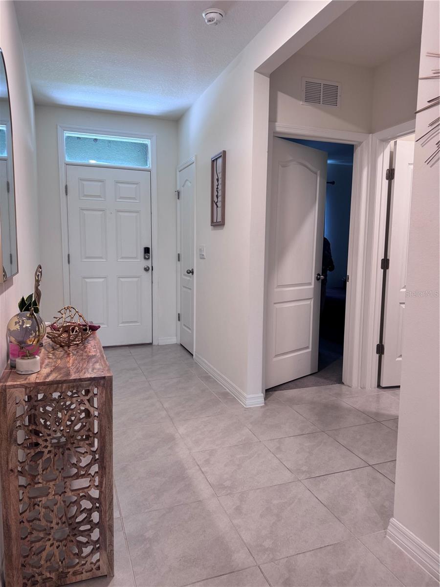 641 Griffon Ave Property Photo 10