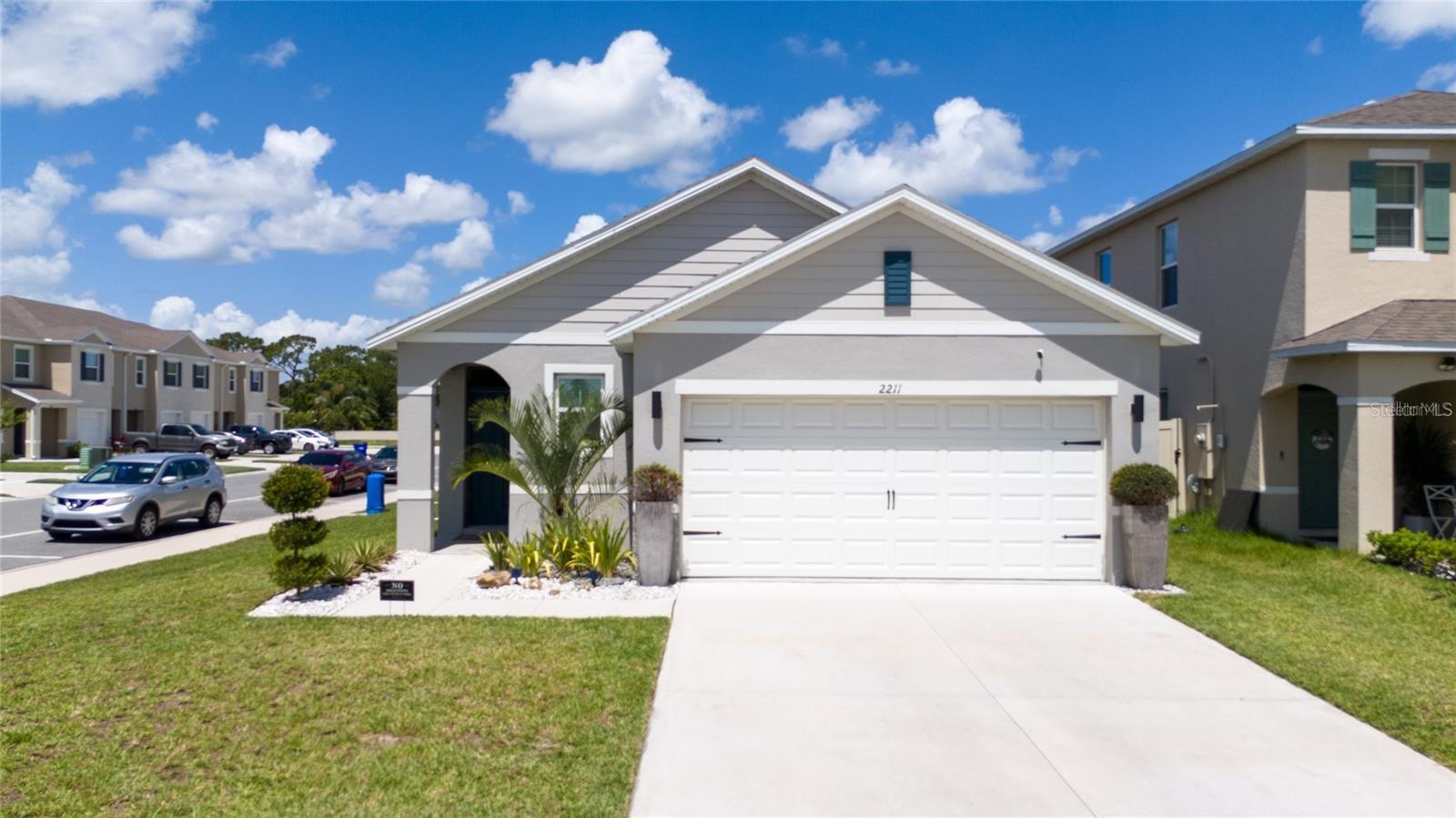 2211 TAY WES DR Property Photo 1