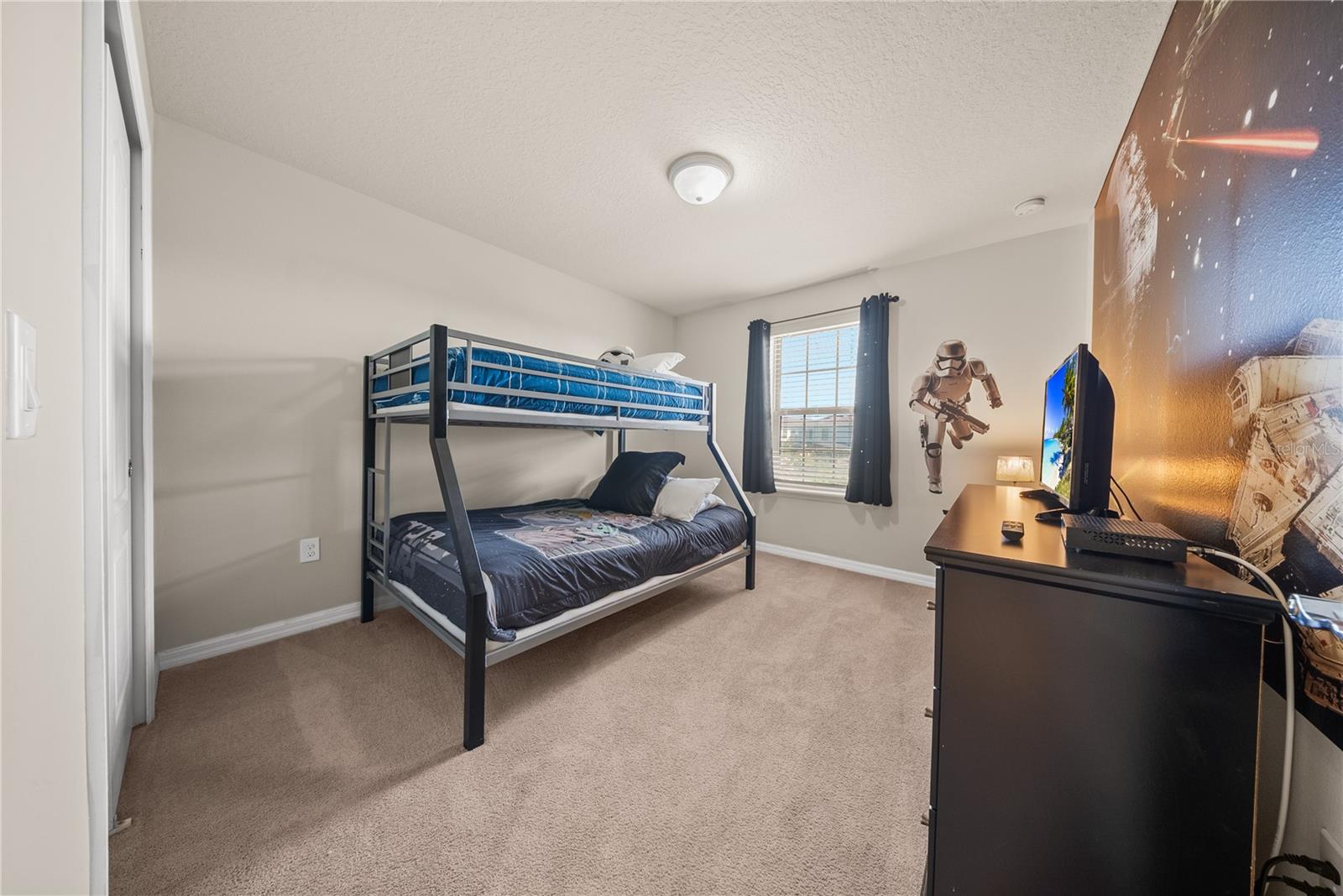 8904 Prague Way Property Photo 41