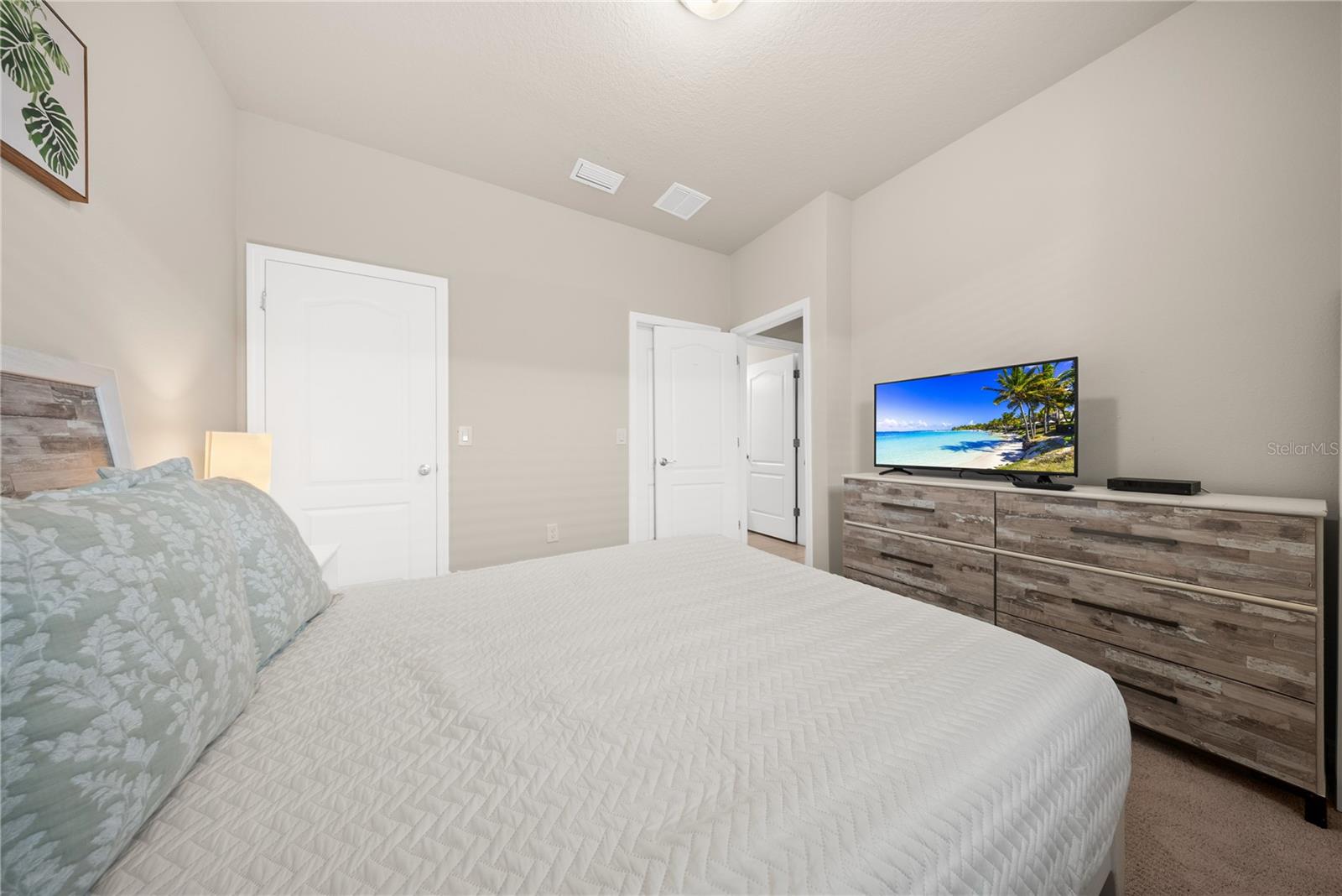 8904 Prague Way Property Photo 43