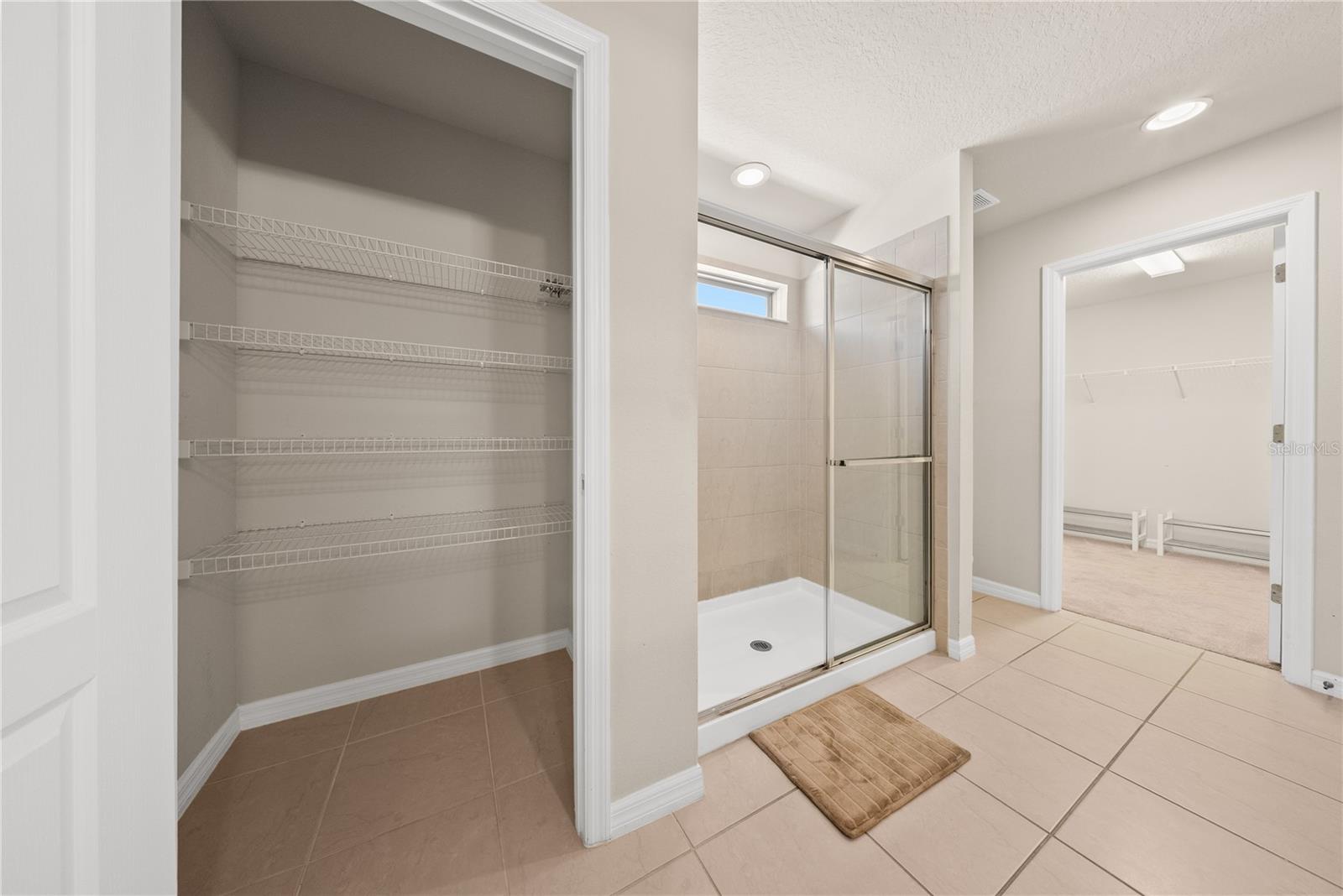 8904 Prague Way Property Photo 46