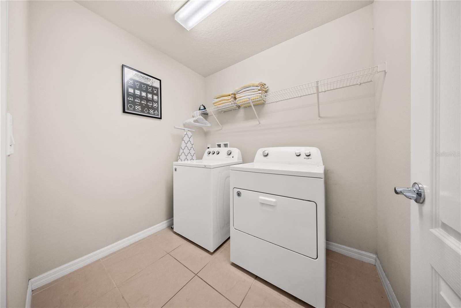 8904 Prague Way Property Photo 53