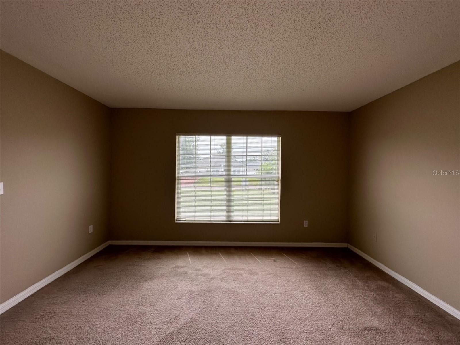 2932 Foraker Way Property Photo 4