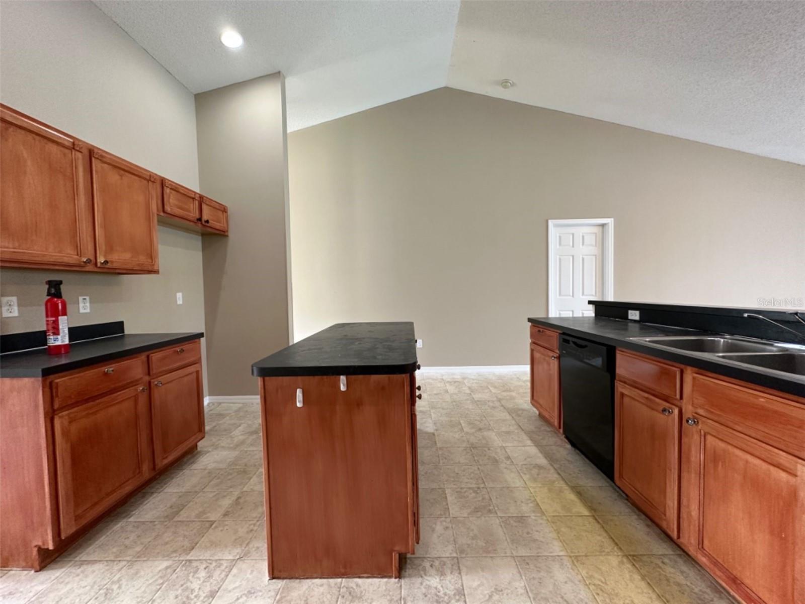 2932 Foraker Way Property Photo 23