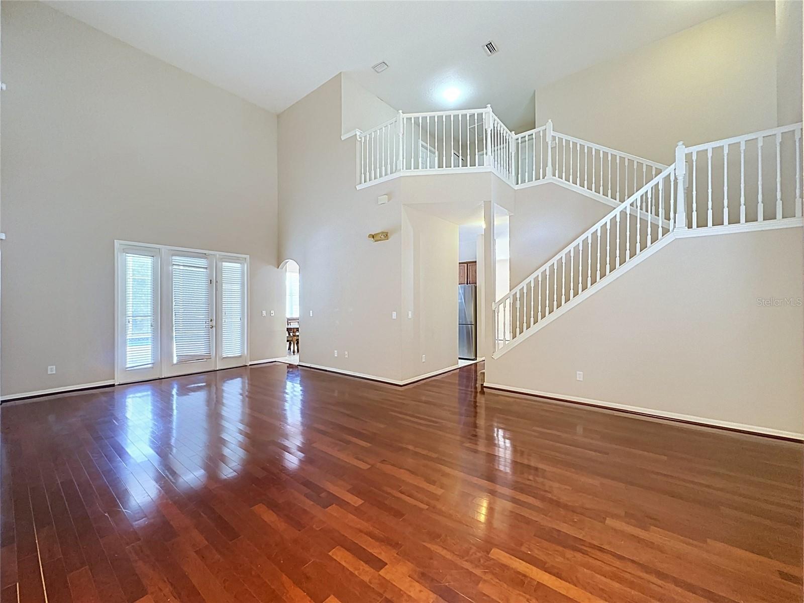 468 Pinewood Dr Property Photo 4