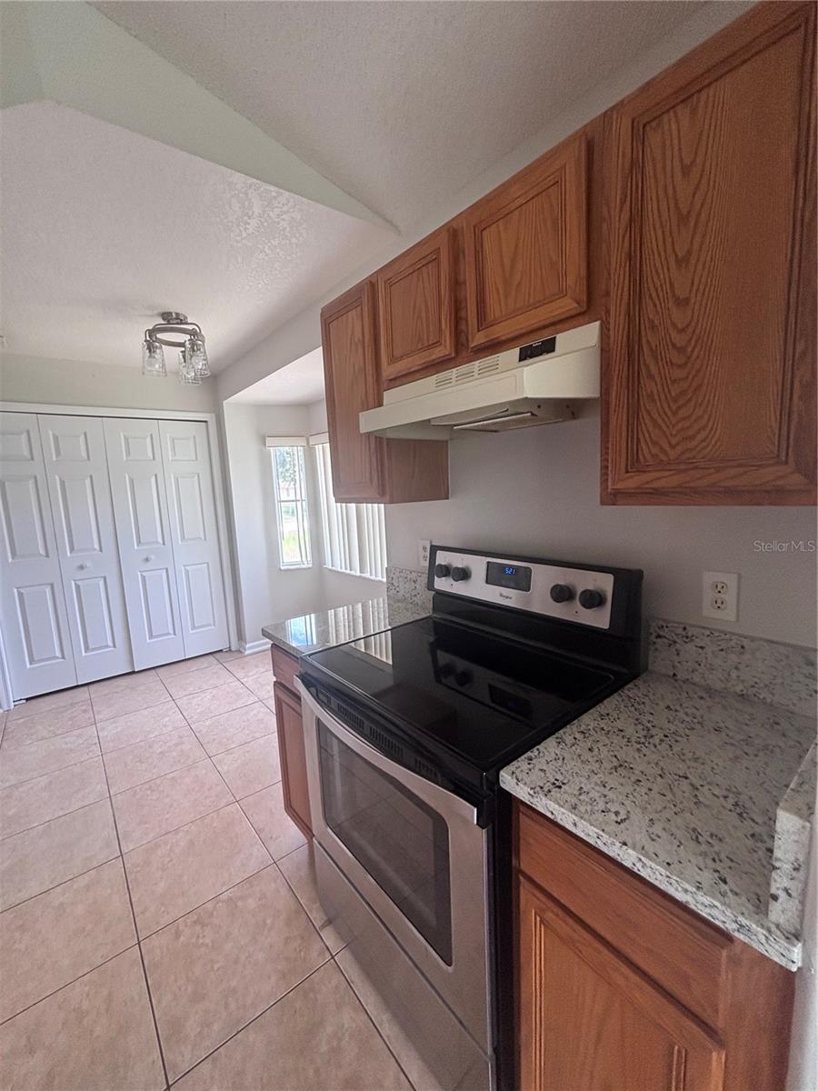 131 Cedarpark Ln Property Photo 6