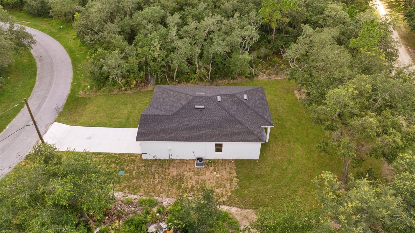 1627 Pickerel Ct Property Photo 43