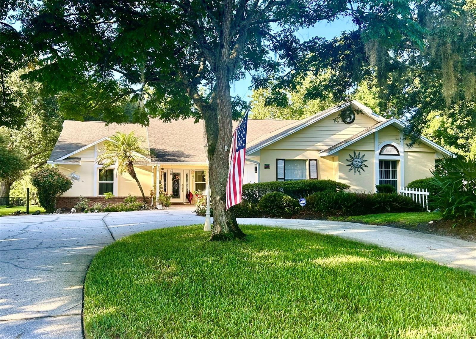 6590 Bay Shore Dr Property Photo 1