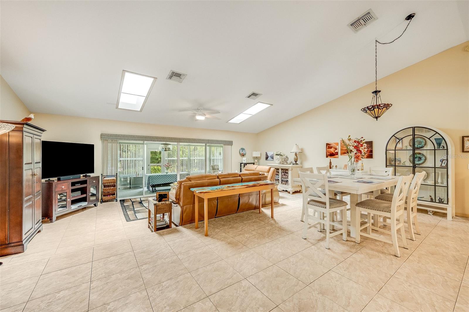 6590 Bay Shore Dr Property Photo 19