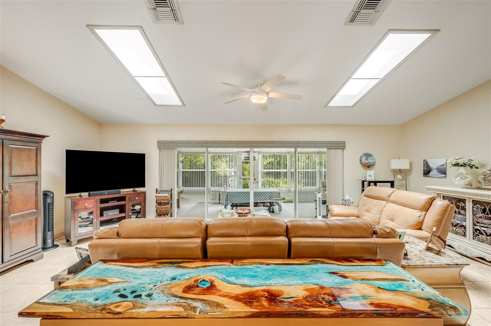 6590 Bay Shore Dr Property Photo 21
