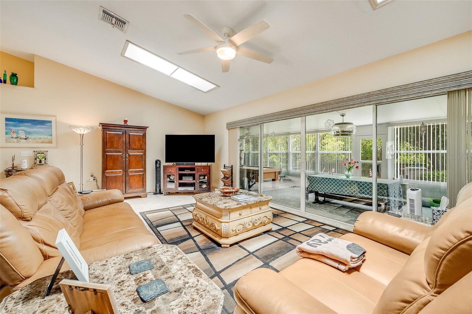 6590 Bay Shore Dr Property Photo 24