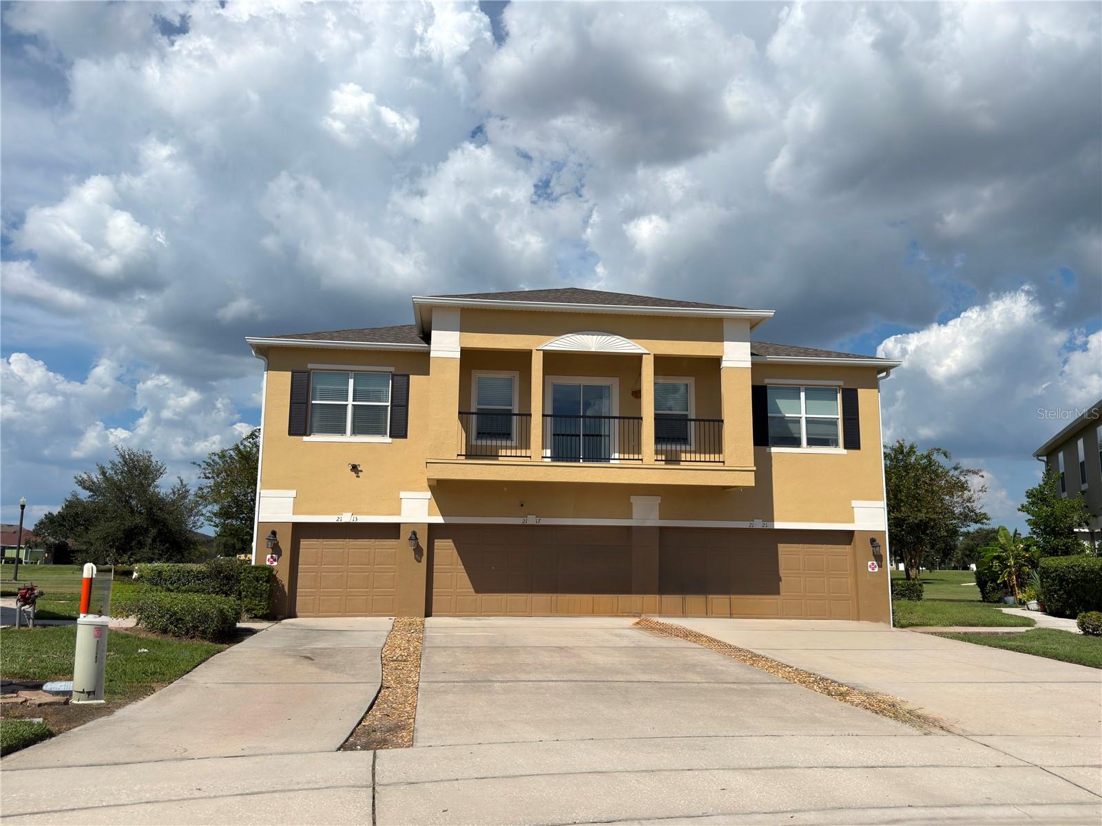 2113 BETSY ROSS LN #A Property Photo 1