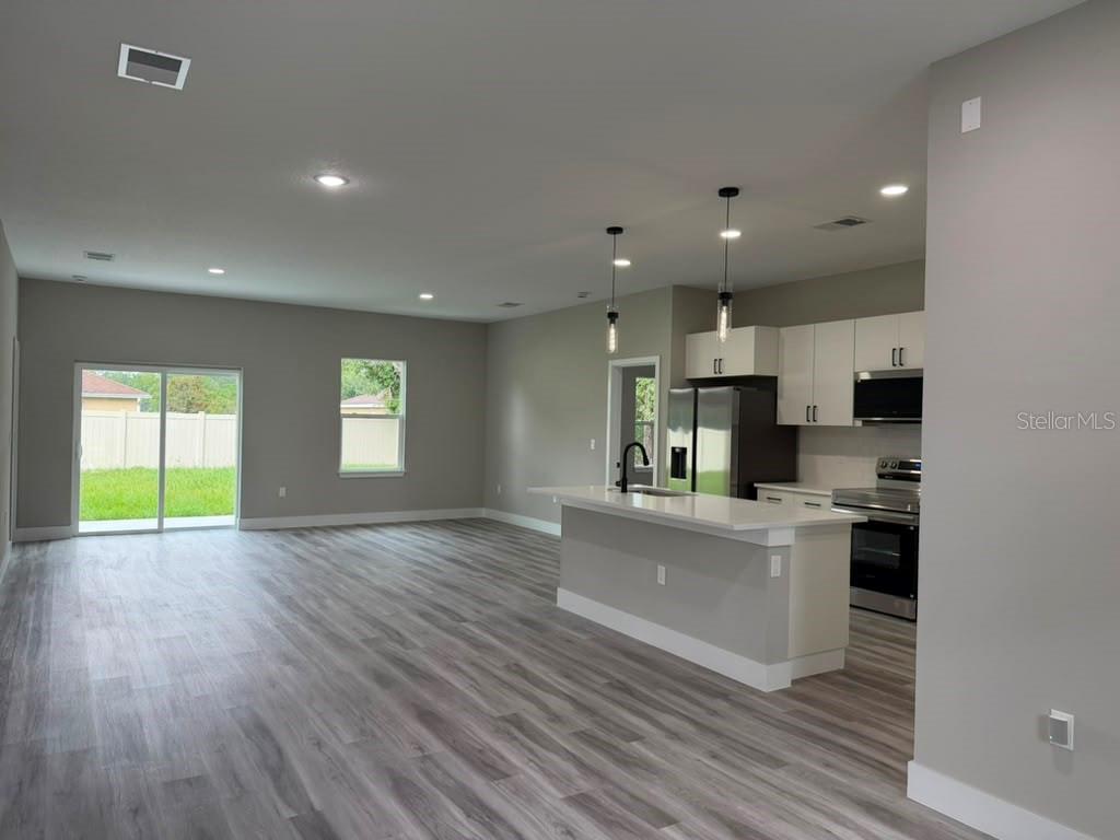 8089 N Maltese Dr Property Photo 3