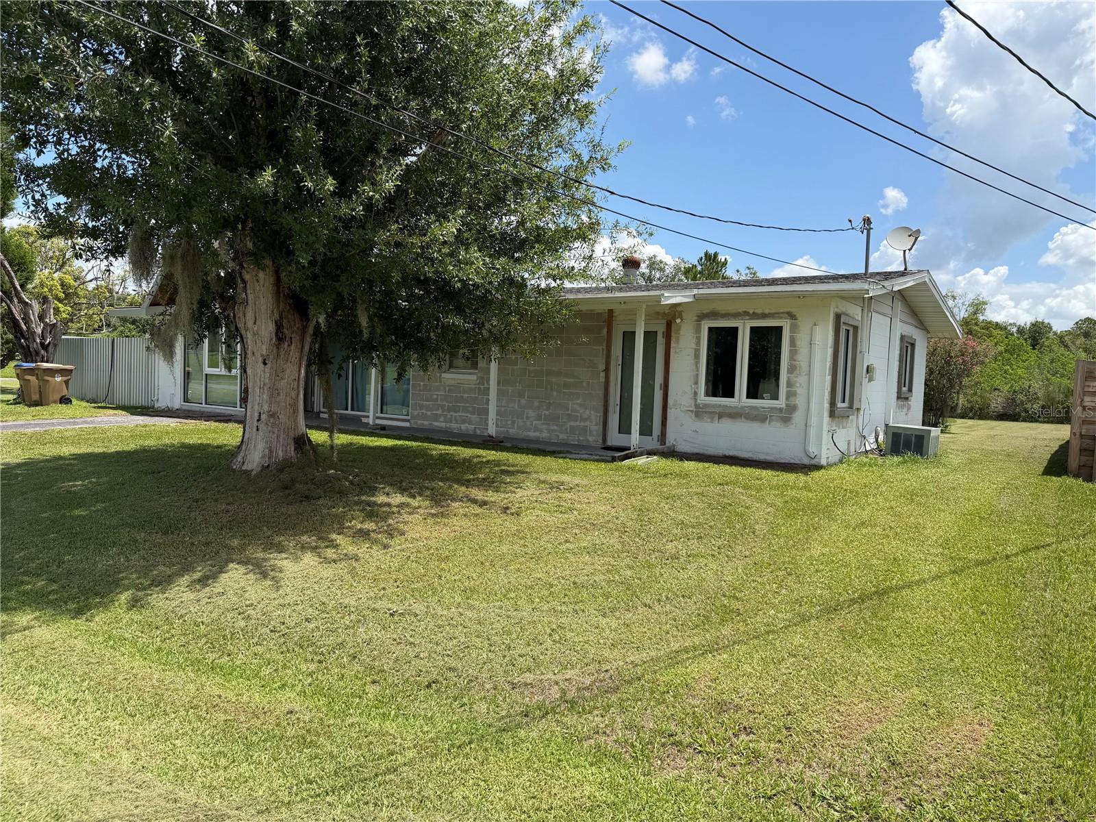 1315 S Shore Drive Property Photo 2