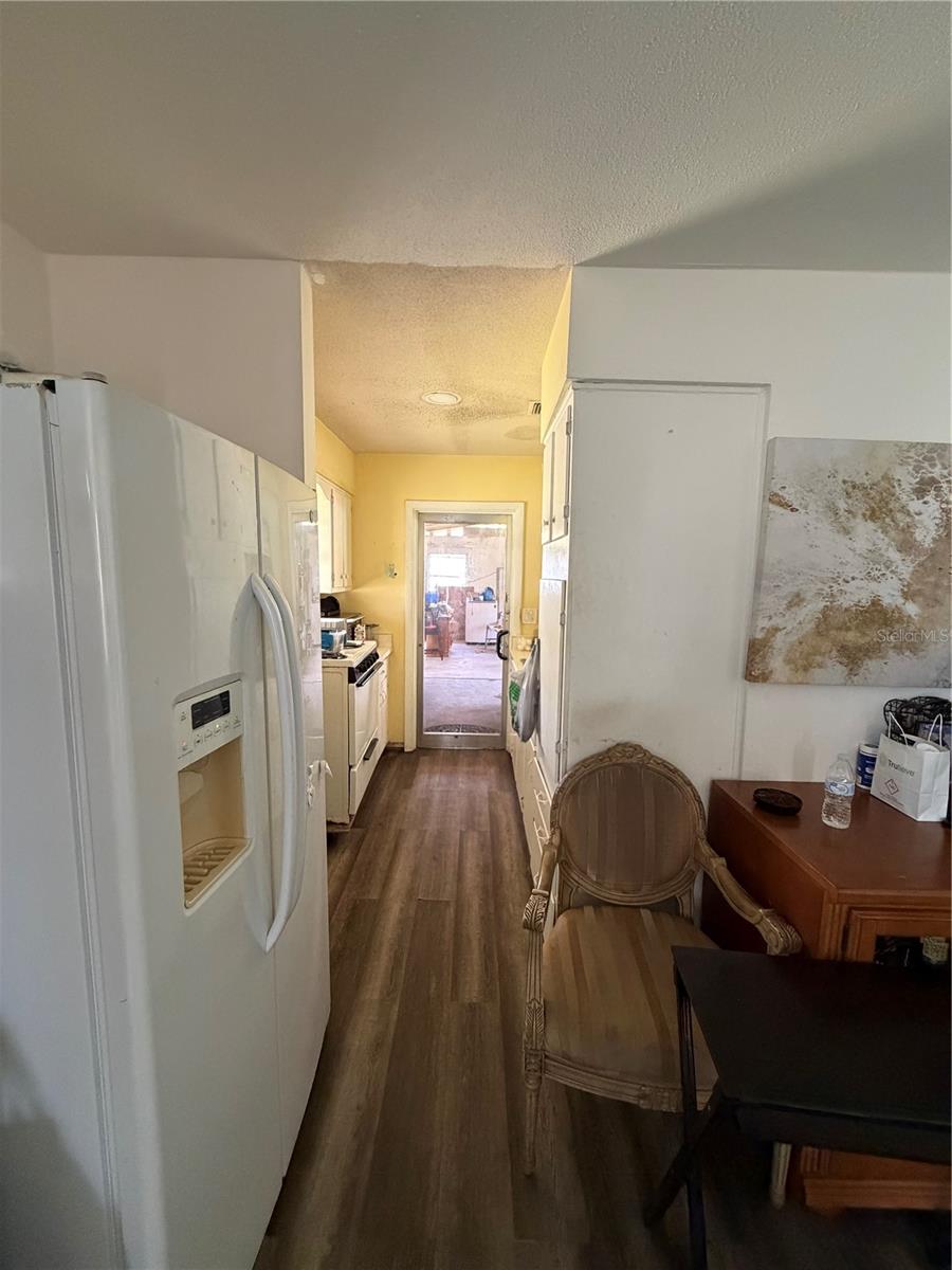 1315 S Shore Drive Property Photo 3