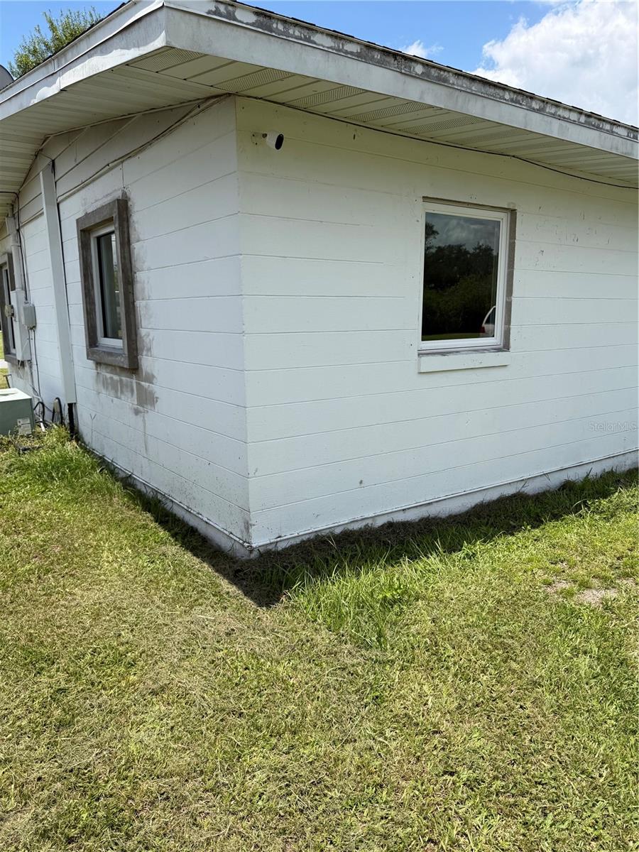 1315 S Shore Drive Property Photo 8