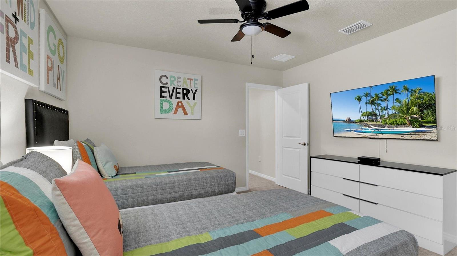 3441 Lilac Way Property Photo 25