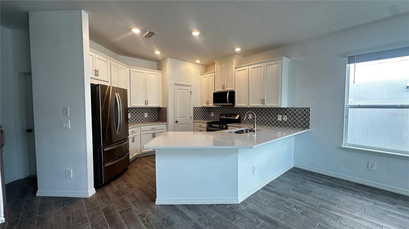 1025 Pando Loop Property Photo 5