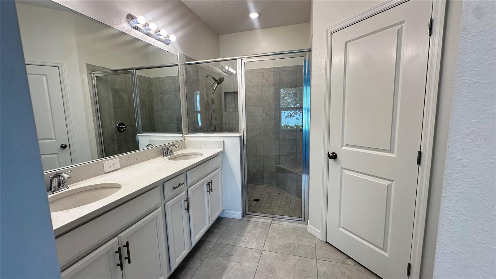 1025 Pando Loop Property Photo 13