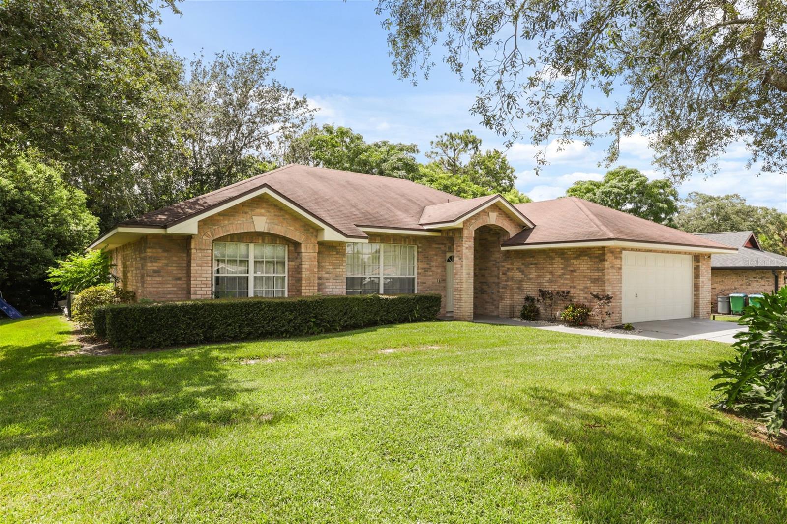 1480 Agatha Dr Property Photo 1