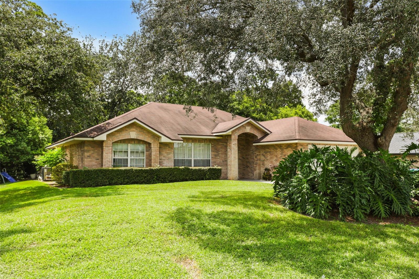 1480 Agatha Dr Property Photo 4