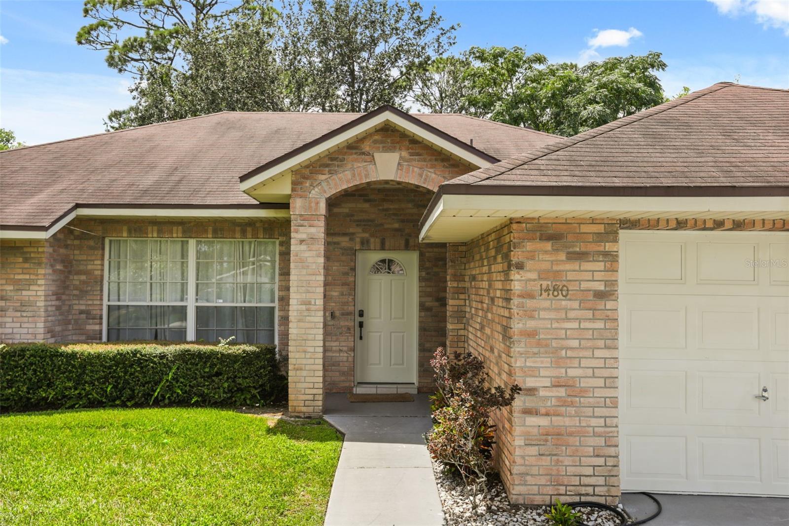 1480 Agatha Dr Property Photo 5