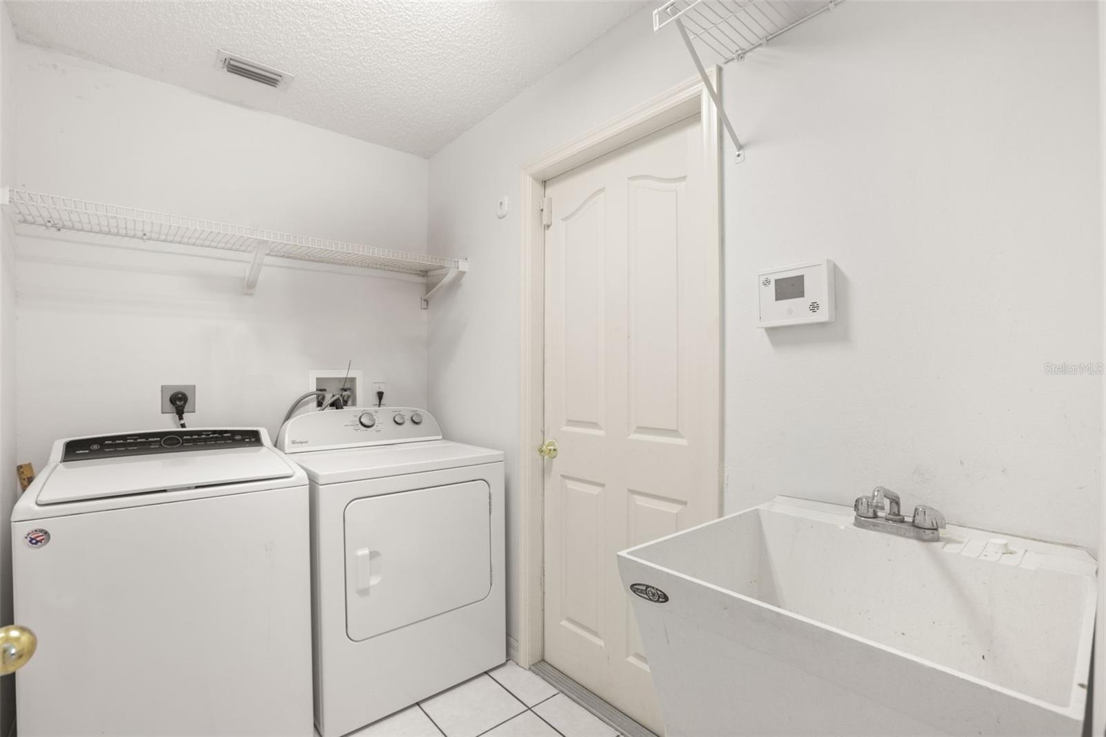 1480 Agatha Dr Property Photo 41