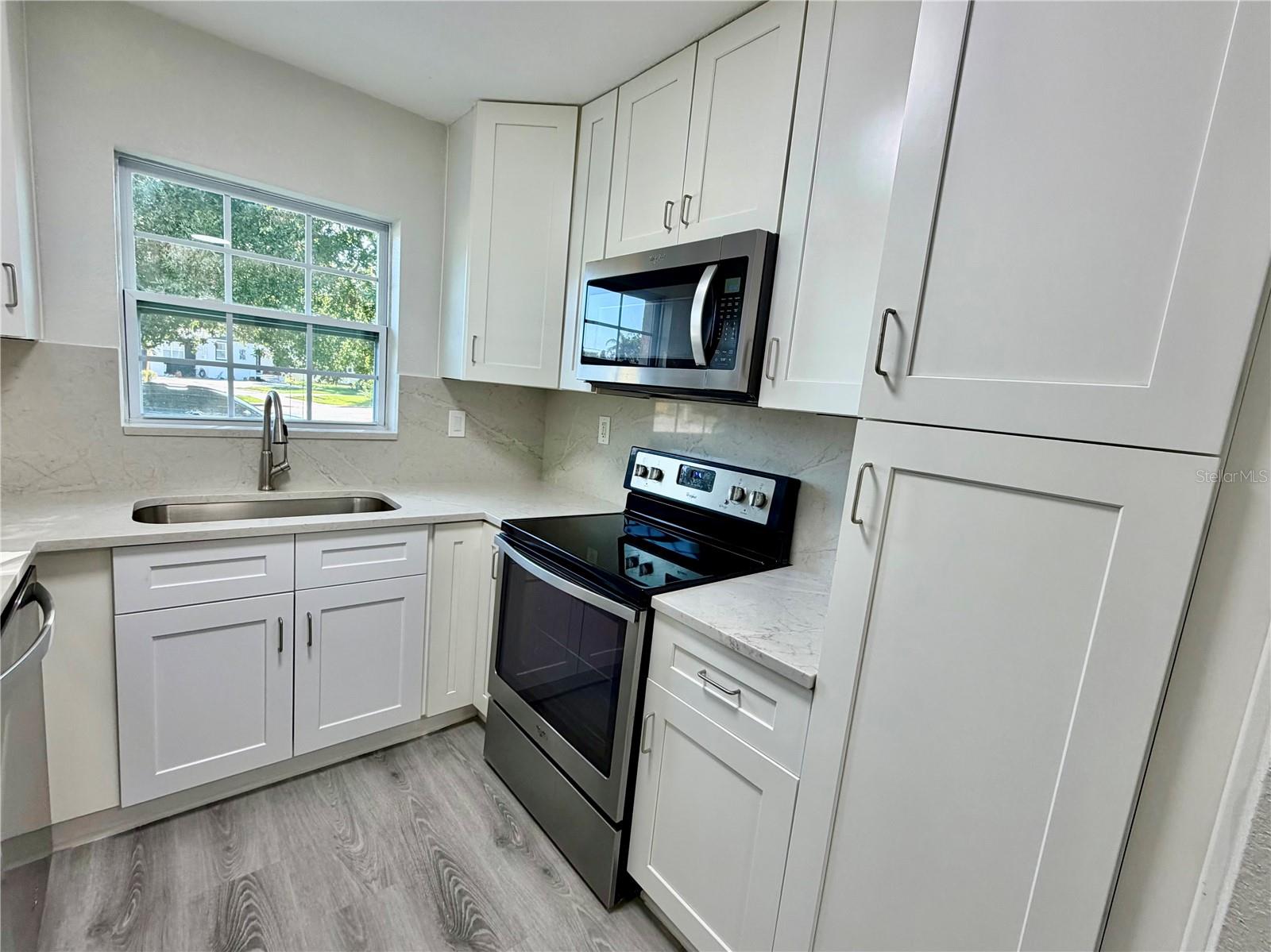 706 Romano Ave Property Photo 4