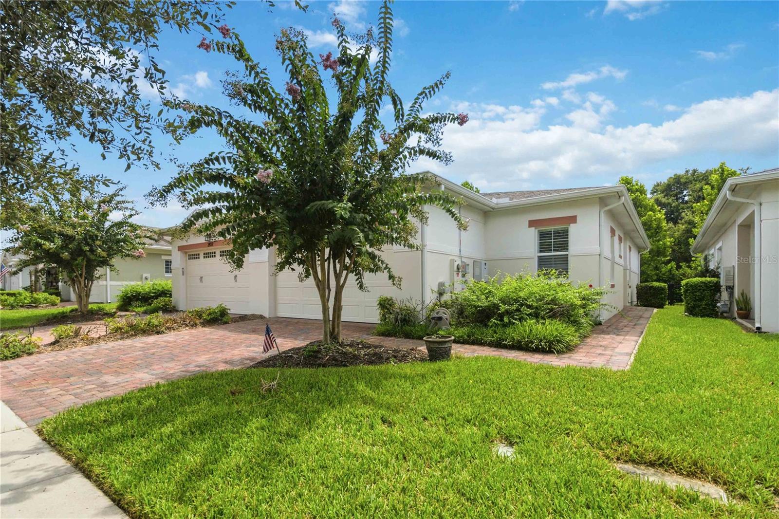 2419 Datura Loop Property Photo 3