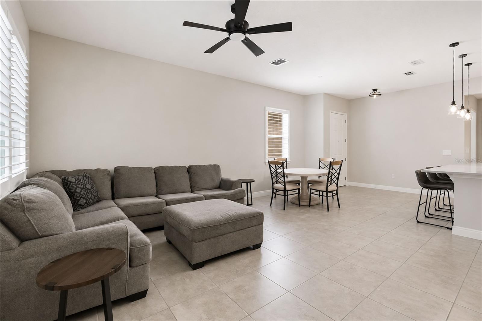 2419 Datura Loop Property Photo 6